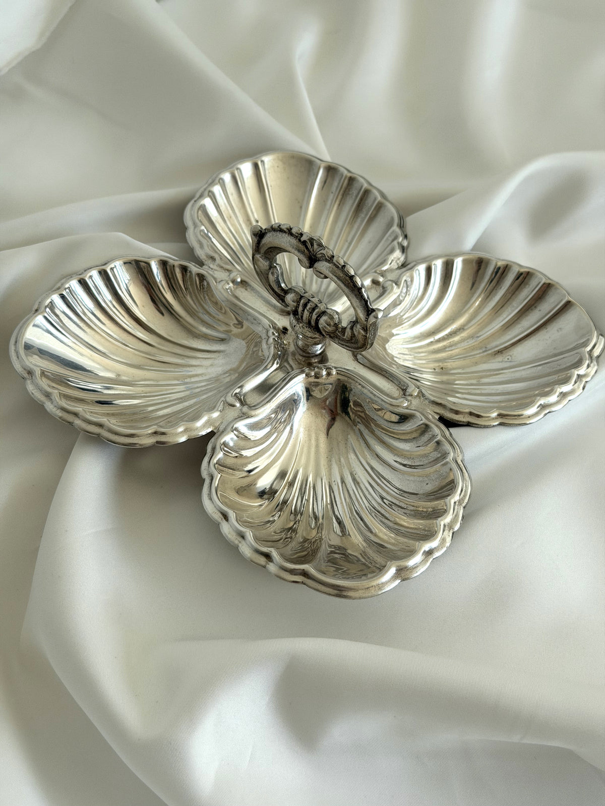 Four-Section Shell Serving Dish - view 1